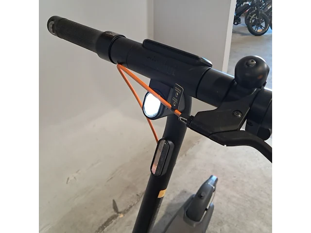 Elektrische step, ninebot, e2 pro, 2024 - afbeelding 2 van  13