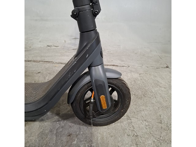 Elektrische step, ninebot, e2 pro - afbeelding 2 van  11