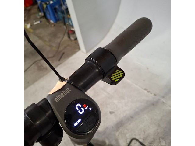 Elektrische step, ninebot, e22e - afbeelding 8 van  11