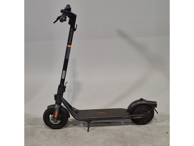 Elektrische step, ninebot, kickscooter f2 - afbeelding 8 van  10