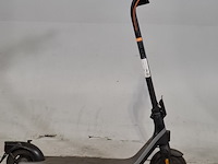 Elektrische step, ninebot - afbeelding 1 van  15