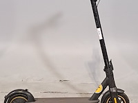 Elektrische step, ninebot - afbeelding 1 van  15