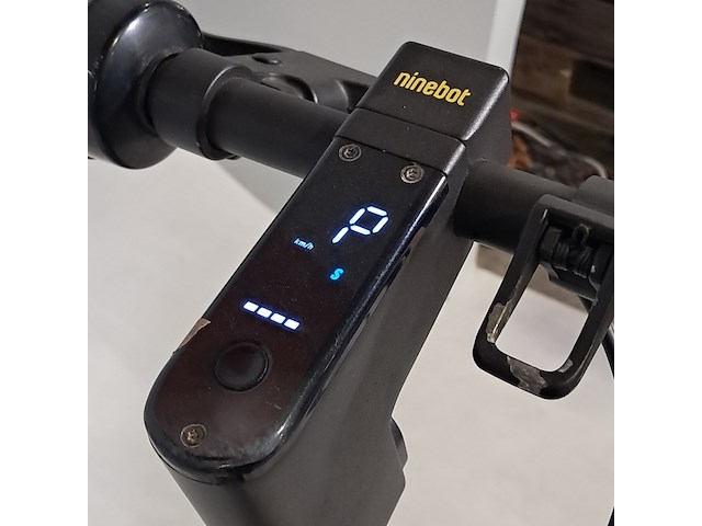 Elektrische step, ninebot - afbeelding 14 van  15