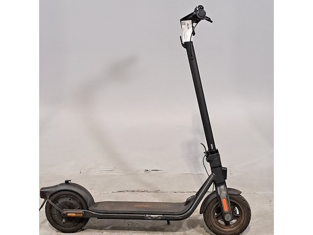 Elektrische step, ninebot - afbeelding 1 van  11