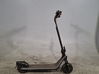 Elektrische step, ninebot - afbeelding 1 van  11