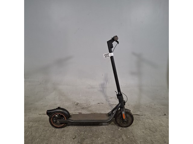 Elektrische step, ninebot - afbeelding 1 van  10