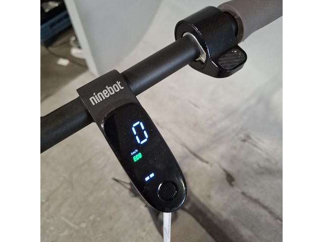 Elektrische step, ninebot - afbeelding 7 van  10