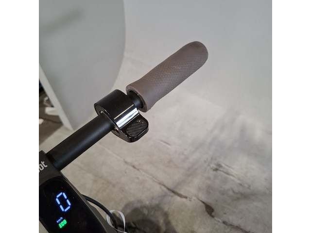 Elektrische step, ninebot - afbeelding 8 van  10