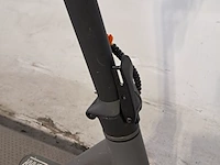 Elektrische step, seemar - afbeelding 11 van  15