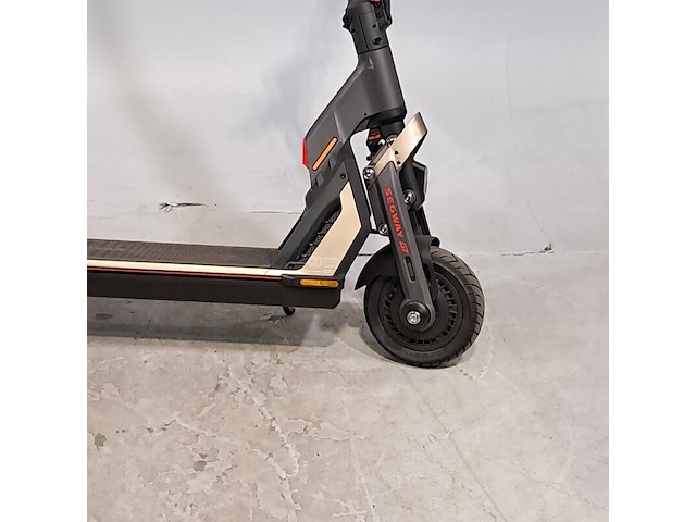 Elektrische step, segway, superscooter gt2 - afbeelding 9 van  15