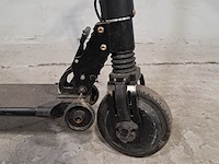 Elektrische step, techno, light, 2023 - afbeelding 7 van  10