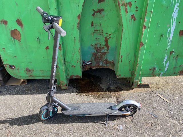 Elektrische step, xiaomi, mi pro mercedes -amg petronas f1 - afbeelding 1 van  13