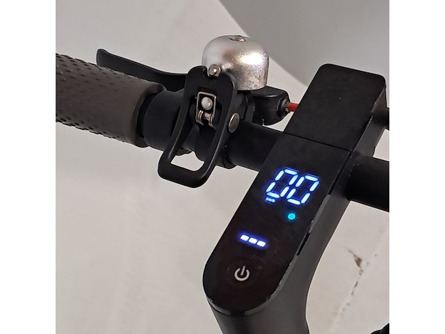 Elektrische step - afbeelding 12 van  13