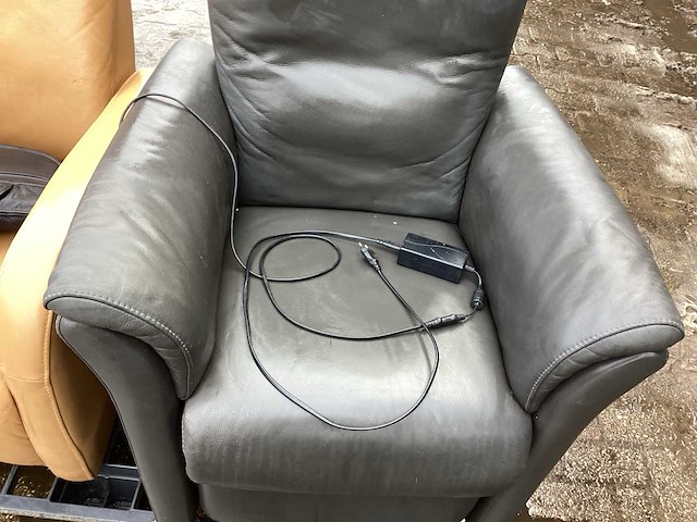 Elektrische stoel - afbeelding 7 van  7