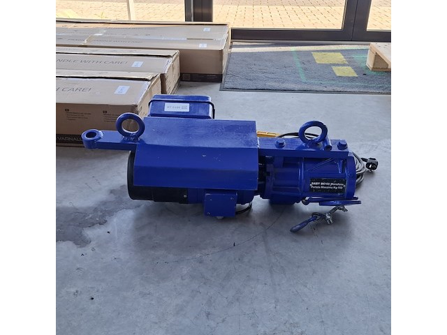 Elektrische takel / lier – 230v, blauw - afbeelding 4 van  10