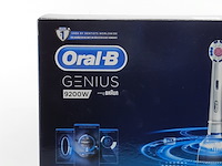 Elektrische tandenborstel, oral b, genius 9200w - afbeelding 2 van  7