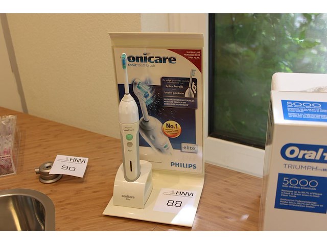 Elektrische tandenborstel philips sonicare elite met oplader. - afbeelding 1 van  2