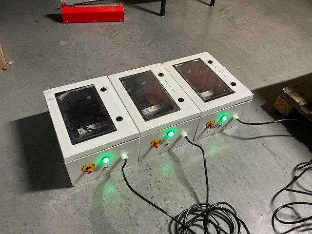 Elektrische unit met keyence vision sensor (3x) - afbeelding 1 van  6