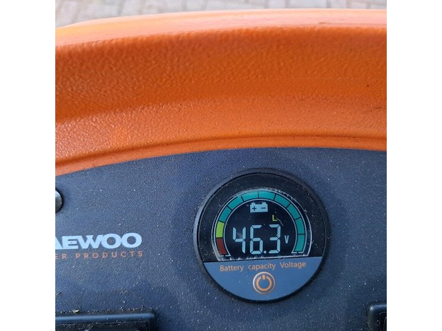 Elektrische veegmachine daewoo, sweeper das100, bouwjaar 2023 - afbeelding 4 van  29