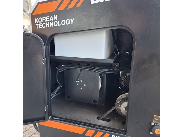 Elektrische veegmachine daewoo, sweeper das100, bouwjaar 2023 - afbeelding 14 van  29