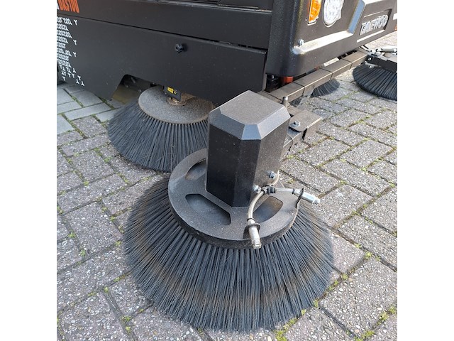 Elektrische veegmachine daewoo, sweeper das100, bouwjaar 2023 - afbeelding 16 van  29