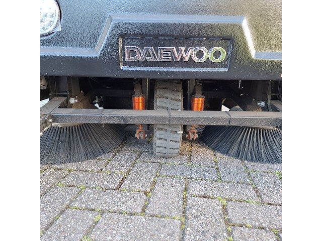 Elektrische veegmachine daewoo, sweeper das100, bouwjaar 2023 - afbeelding 18 van  29