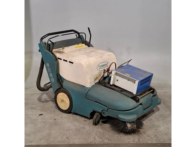 Elektrische veegmachine, tennant, 6080, 2000 - afbeelding 1 van  14