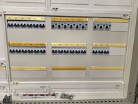 Elektrische verdeelkast, hager, fg26w / 634503, grijs/wit, 2000, met automaten en 400a hoofdschakelaar - afbeelding 12 van  13