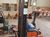 Elektrische verrijdbare stapelaar bt 1,5v lsv 1250e/10 1250kg met lader - afbeelding 4 van  15