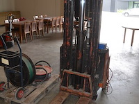 Elektrische verrijdbare stapelaar bt 1,5v lsv 1250e/10 1250kg met lader - afbeelding 14 van  15