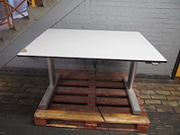 Elektrische verstelbare esd werktafel - afbeelding 4 van  8