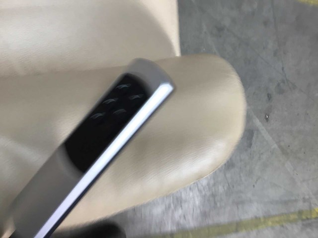 Elektrische verstelbare stoel - afbeelding 6 van  8