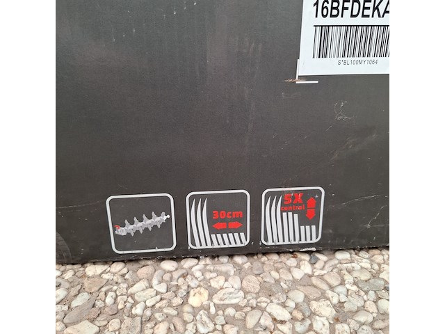 Elektrische verticuteermachine en strooier wolf garten - afbeelding 2 van  12