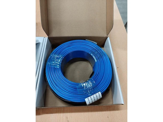 Elektrische vloerverwarming set 3000 watt, innovaheat, kabel, blauw, 2025 - afbeelding 3 van  4