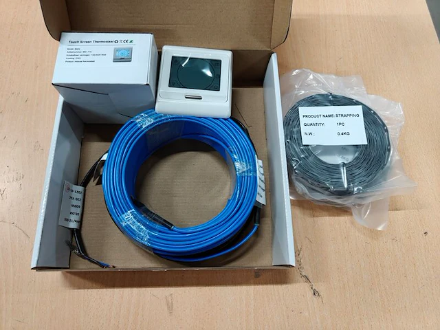 Elektrische vloerverwarming set 600 watt, innovaheat, kabel, blauw, 2025 - afbeelding 1 van  4