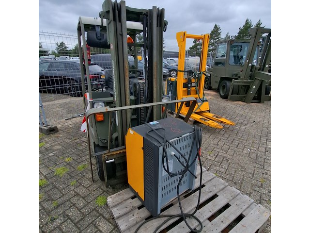 Elektrische vorkheftruck, jungheinrich, efg df 15, 1996 - afbeelding 12 van  20