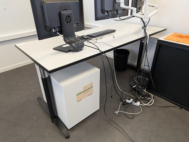 Elektrische zit-sta bureau - afbeelding 8 van  13