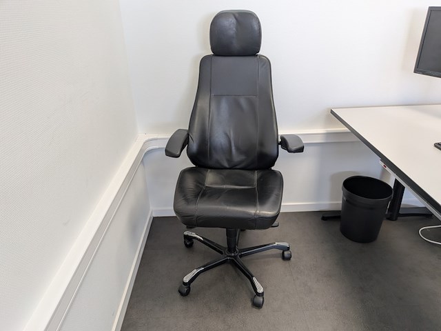 Elektrische zit-sta bureau - afbeelding 9 van  13