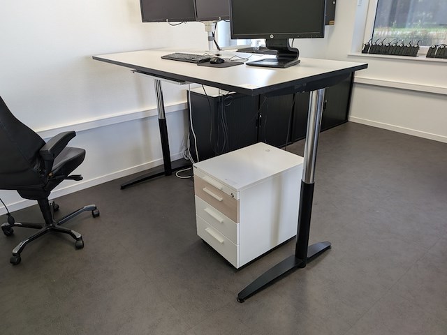 Elektrische zit-sta bureau - afbeelding 12 van  13