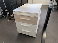 Elektrische zit-sta bureau - afbeelding 13 van  13