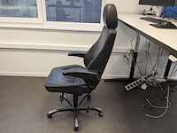 Elektrische zit-sta bureau - afbeelding 9 van  10