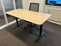 Elektrische zit/sta bureau - afbeelding 1 van  7