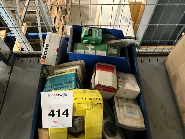 Elektro materialen - afbeelding 3 van  3