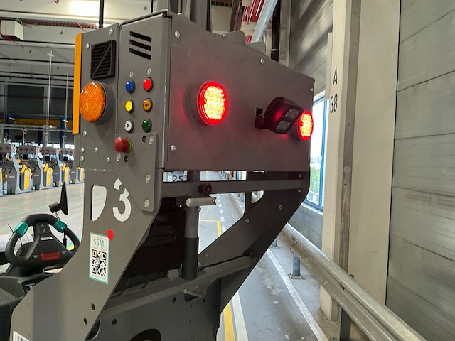 Elektro trekker jungheinrich, ezs-350-a-ftf, geel, bouwjaar 2018, elektrisch - afbeelding 3 van  14