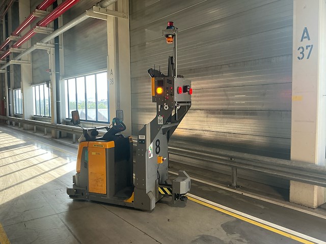 Elektro trekker jungheinrich, ezs-350-a-ftf, geel, bouwjaar 2018, elektrisch - afbeelding 8 van  15