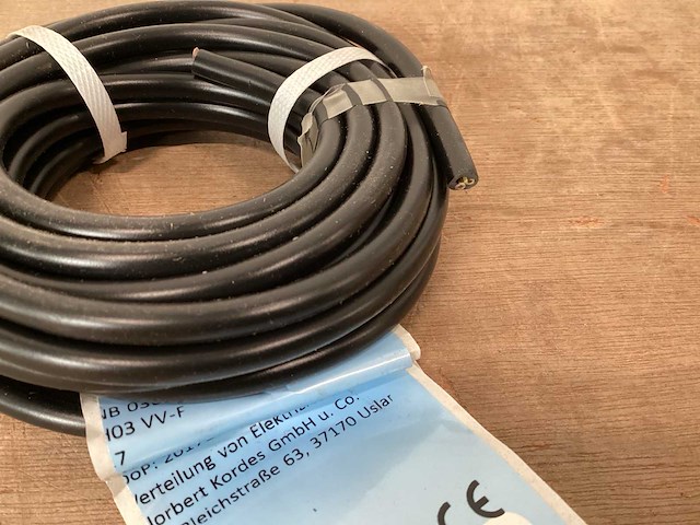 Elektrofix huishoudsnoer, 3x0.75mm2, 5 meter (90x) - afbeelding 1 van  4