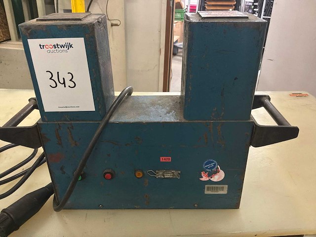 Elektromagnetische juk met testblokken en referentiestandaard - afbeelding 2 van  5