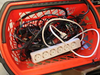 Elektromaterialen in 3 dozen w.o. krachtstroom verlengkabels, verloopkabels en aansluitkabels. - afbeelding 2 van  4