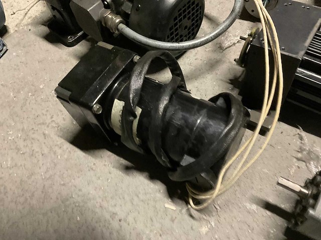 Elektromotor (13x) - afbeelding 2 van  9