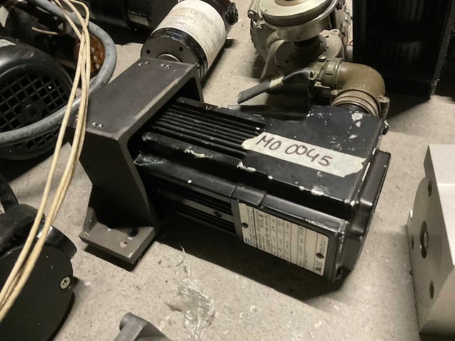 Elektromotor (13x) - afbeelding 3 van  9